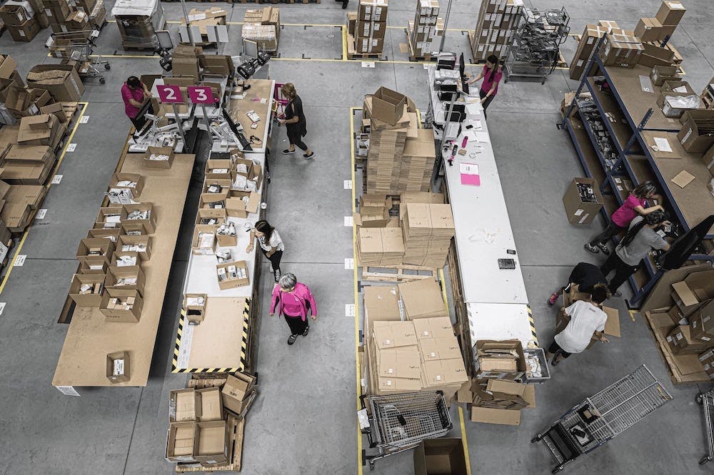 Logistika e-shopu: Jak zefektivnit balení zásilek